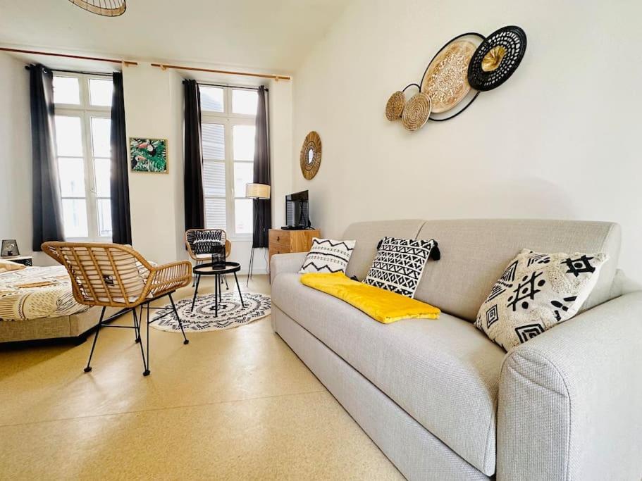 Appartement Confortable Laon Bagian luar foto