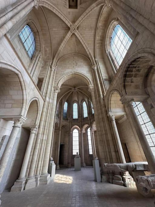 Appartement Confortable Laon Bagian luar foto